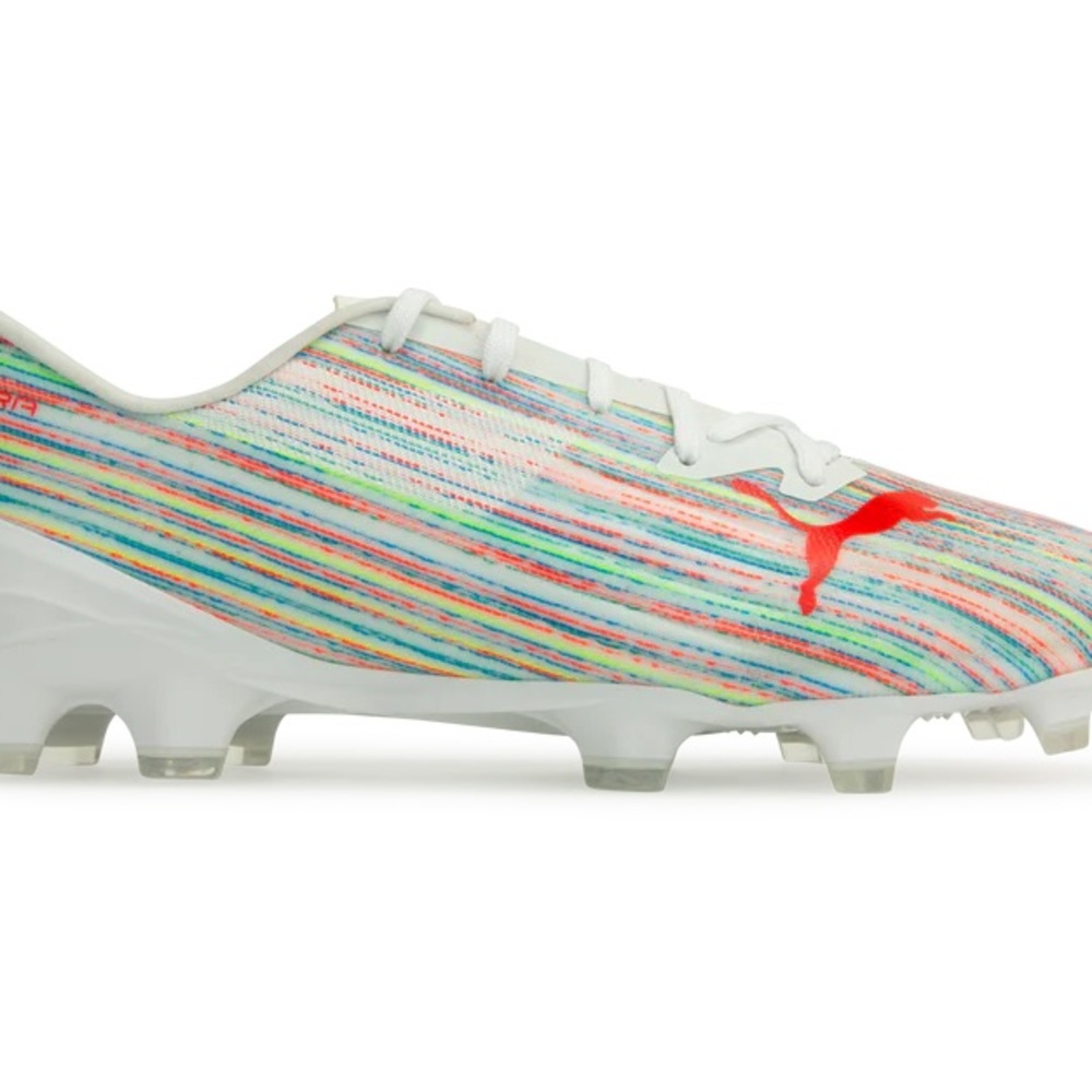 Lightly worn soccer cleats sz 9